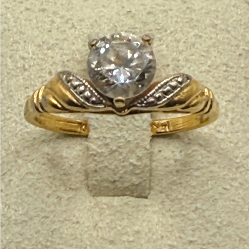 Lind 14K HGE Two Tone Round Cut Clear Stone Vintage Style Ring Size 7.75